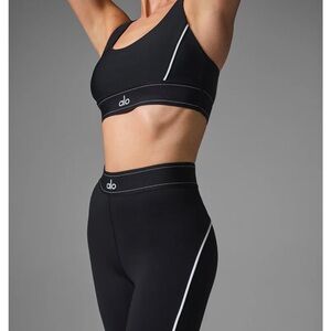 Alo Yoga Airlift Suit Up Set